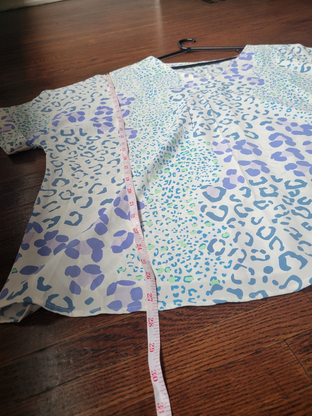Womens Blue Leopard Print V Neck Short Sleeve Blouse Lightweight 3X Casual - Picture 14 of 17